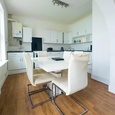 Spacious 3 Bedroom House Southend-on-Sea Exterior photo